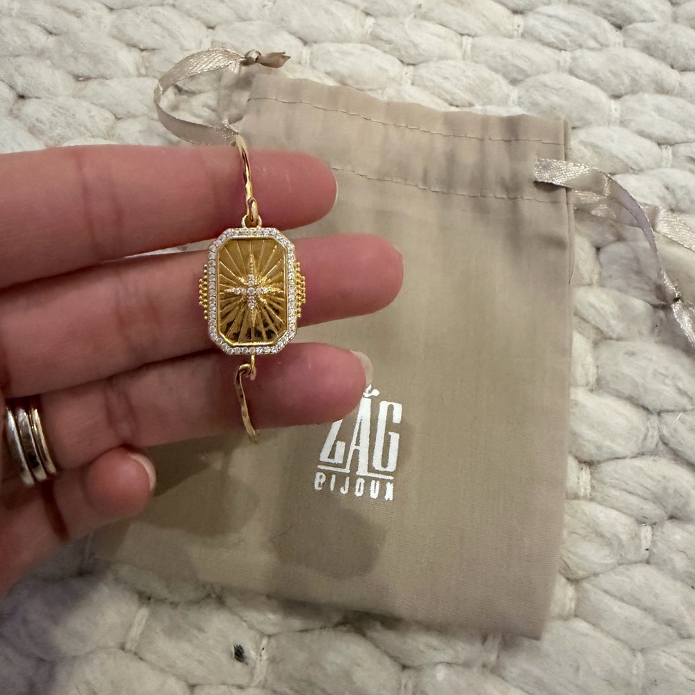 18k gold bracelet